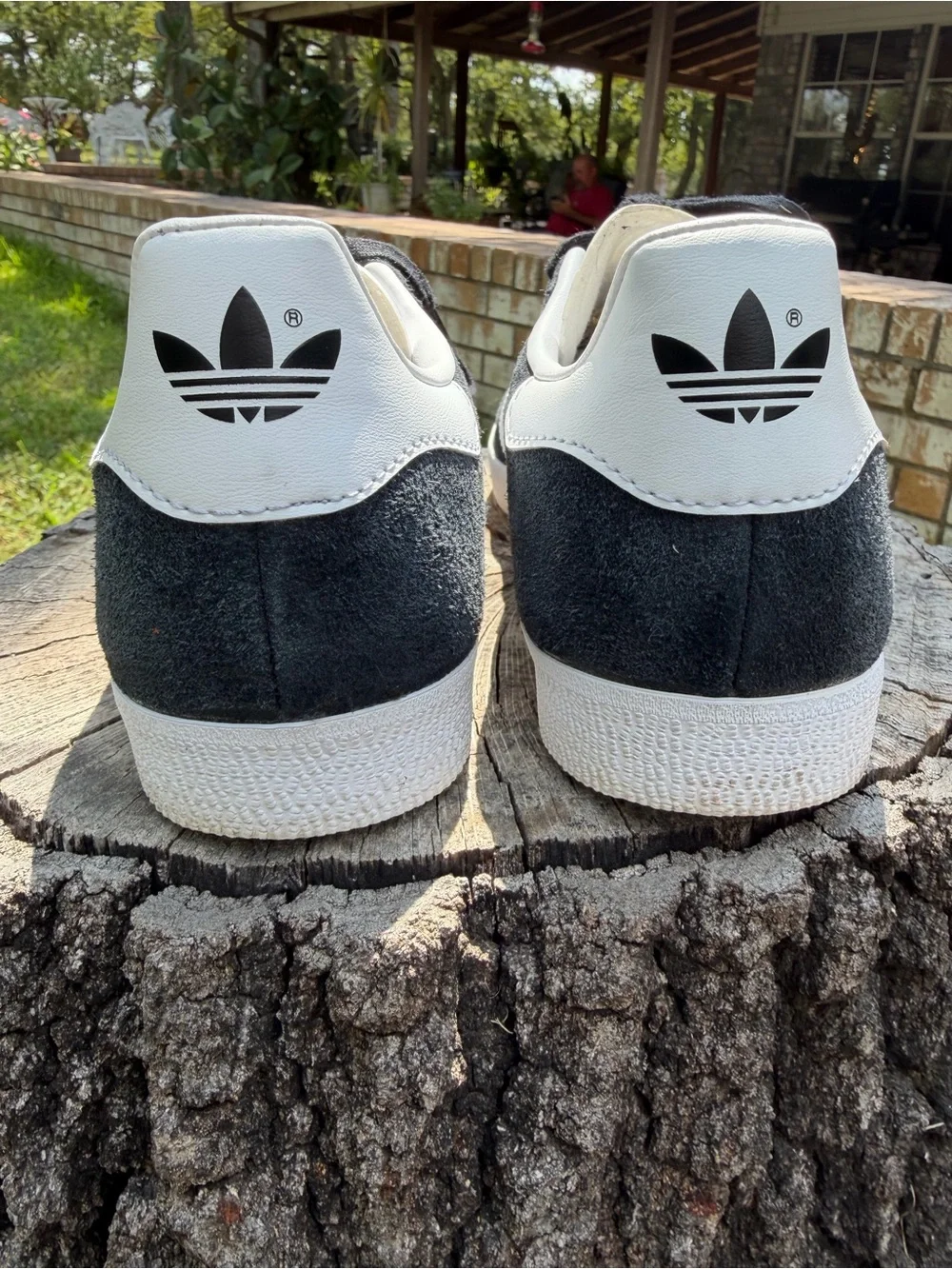 Adidas Gazelle Black Suede Sneakers w/White Stripes Size 9 excellent clean cond
